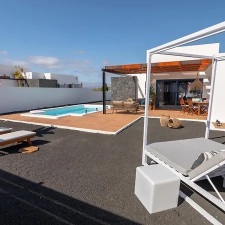 Villa Villalia Famara Playa Blanca (Lanzarote)